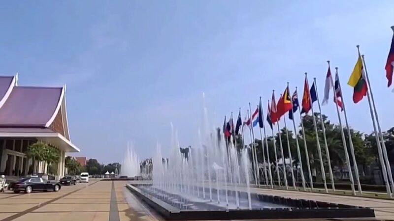 El_Primer_Ministro_Chino_Li_Qiang_llama_a_la_unidad_en_la_19a_Cumbre_de_Asia_Oriental___