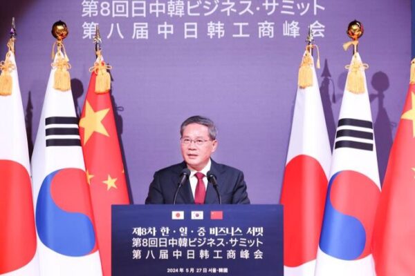 El_Primer_Ministro_Chino_llama_a_la_unidad_con_Japo_n_y_la_ROK___Rechacemos_la_interferencia_externa____