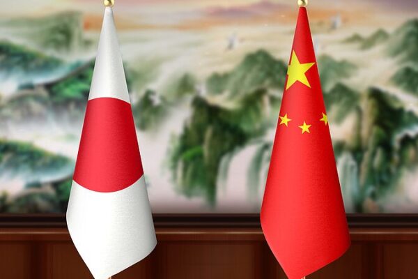 _El_Primer_Ministro_Chino_y_Li_deres_Japoneses_se_Reu_nen_para_Impulsar_la_Amistad_y_la_Cooperacio_n___