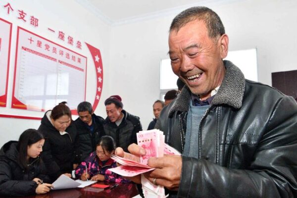 El Primer Ministro de China se enfoca en los derechos de los trabajadores migrantes y las mejoras urbanas 🌆 El_Primer_Ministro_de_China_se_enfoca_en_los_derechos_de_los_trabajadores_migrantes_y_las_mejoras_urbanas__