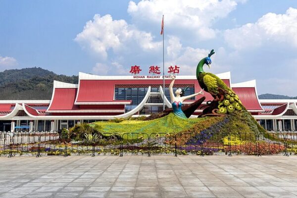 _El_Puerto_Ferroviario_China_Laos_se_convierte_en_el_primer_cruce_sanitario_aprobado_por_la_OMS____