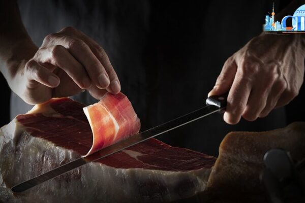 El Romance de España con el Jamón Ibérico: Del Campo al Escenario Mundial 🍖🌟 El_Romance_de_Espan_a_con_el_Jamo_n_Ibe_rico__Del_Campo_al_Escenario_Mundial___ video poster
