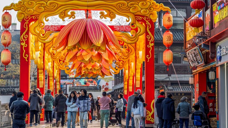 El_Templo_de_Confucio_en_Nanjing_se_ilumina_con_linternas_de_serpientes_para_el_An_o_Nuevo_Chino___