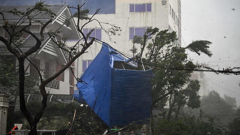 El_Tifo_n_Yagi_golpea_Vietnam__24_muertos_y_cientos_de_heridos_mientras_la_tormenta_causa_estragos