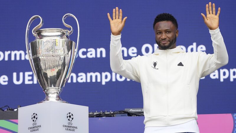 _El_Trofeo_de_la_Champions_League_llega_a_Londres_antes_de_la_e_pica_final_ video poster