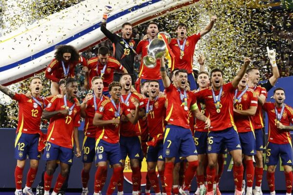 El_Verano_Inolvidable_de_2024__El_Triunfo_de_Espan_a_y_el_Auge_de_la_Nueva_Generacio_n_del_Fu_tbol