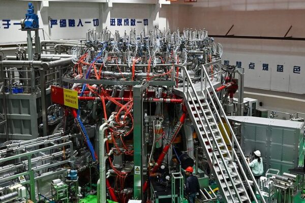 El__Sol_Artificial__HL_3_de_China_alcanza_un_nuevo_nivel_con_tecnologi_a_de_gemelo_digital_