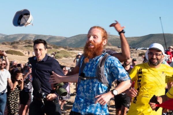 El ‘Tipo Más Fuerte de Gran Bretaña’ corre el largo de África en 352 días 🏃🌍 El__Tipo_Ma_s_Fuerte_de_Gran_Bretan_a__corre_el_largo_de_A_frica_en_352_di_as___
