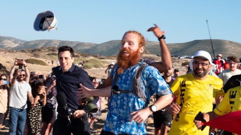 El ‘Tipo Más Fuerte de Gran Bretaña’ corre el largo de África en 352 días 🏃🌍 El__Tipo_Ma_s_Fuerte_de_Gran_Bretan_a__corre_el_largo_de_A_frica_en_352_di_as___