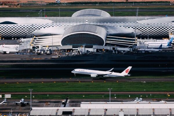 El_aeropuerto_de_Shenzhen_se_prepara_para_la_e_pica_avalancha_de_viajes_de_Chunyun___ video poster
