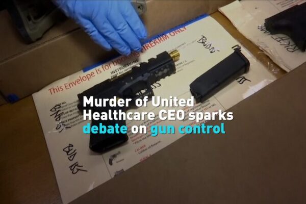 El asesinato del CEO de United Healthcare desata debate sobre el control de armas en EE.UU. El_asesinato_del_CEO_de_United_Healthcare_desata_debate_sobre_el_control_de_armas_en_EE_UU_ video poster