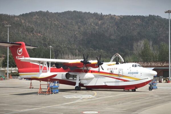 ¡El avión anfibio AG600 de China causa sensación en su primera prueba de rescate acuático! 🌊✈️ _El_avio_n_anfibio_AG600_de_China_causa_sensacio_n_en_su_primera_prueba_de_rescate_acua_tico_____