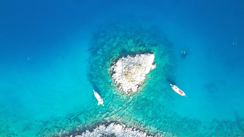 El_cambio_clima_tico_amenaza_los_vibrantes_arrecifes_de_coral_de_Tu_rkiye___