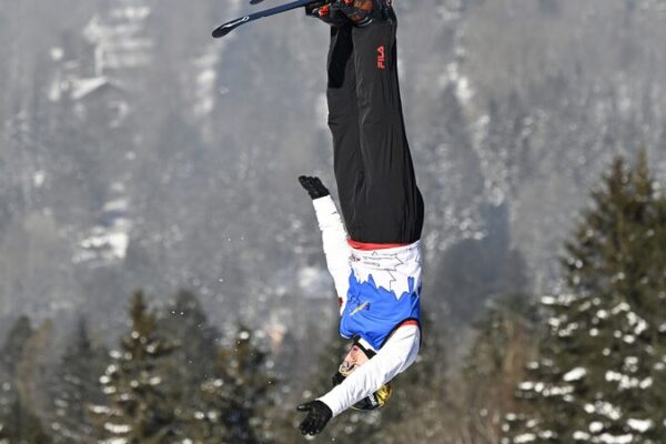 El_campeo_n_oli_mpico_Qi_Guangpu_se_lleva_el_oro_en_la_Copa_Mundial_de_Esqui__Ae_reo_FIS___