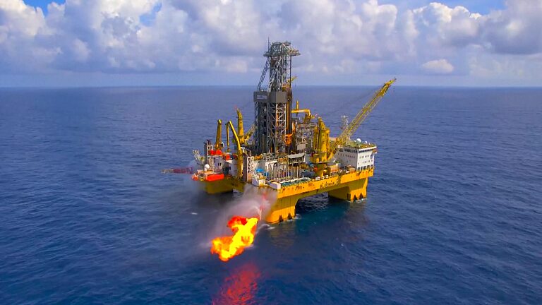 El_campo_de_gas_nu_mero_1_en_aguas_profundas_de_China_alcanza_un_e_pico_hito_de_produccio_n__