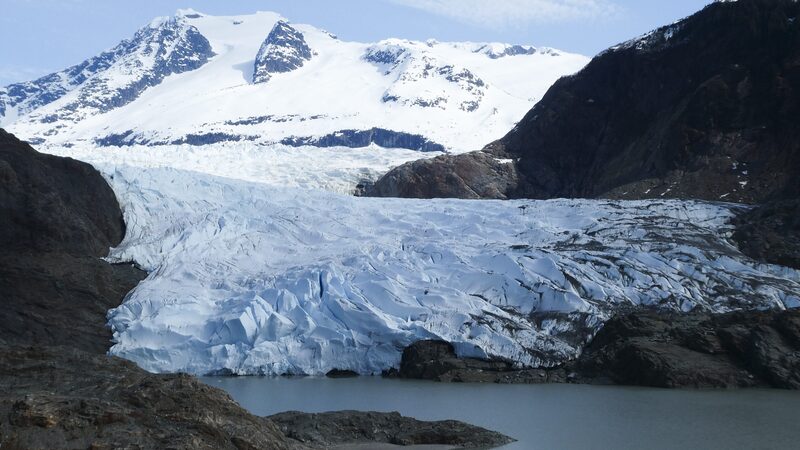 El_campo_de_hielo_de_Juneau_en_Alaska_se_derrite_5_veces_ma_s_ra_pido