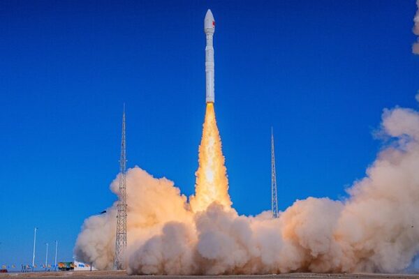 El cohete Lijian-1 Y6 de China se prepara para su lanzamiento en diciembre con 11 satélites 🚀 El_cohete_Lijian_1_Y6_de_China_se_prepara_para_su_lanzamiento_en_diciembre_con_11_sate_lites__