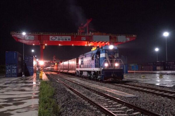 El_comercio_de_Shenzhen_se_dispara_con_trenes_de_carga_China_Europa___