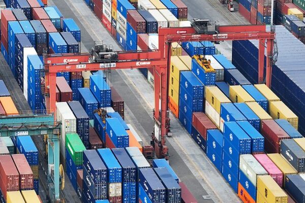 El comercio exterior de China alcanza un récord histórico con un crecimiento del 5% en 2024 🚀 El_comercio_exterior_de_China_alcanza_un_re_cord_histo_rico_con_un_crecimiento_del_5__en_2024__