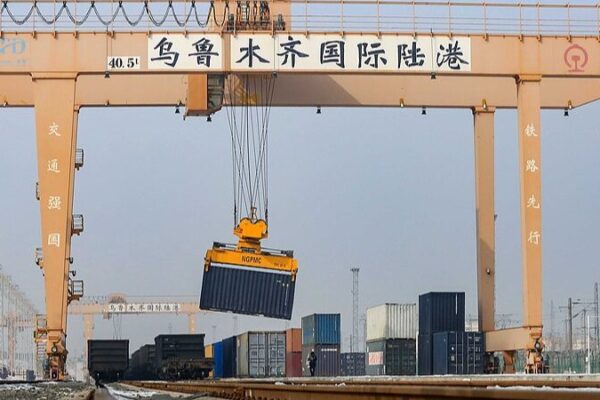 El_comercio_exterior_de_Xinjiang_se_dispara_un_31__en_medio_del_resurgimiento_de_la_Ruta_de_la_Seda__