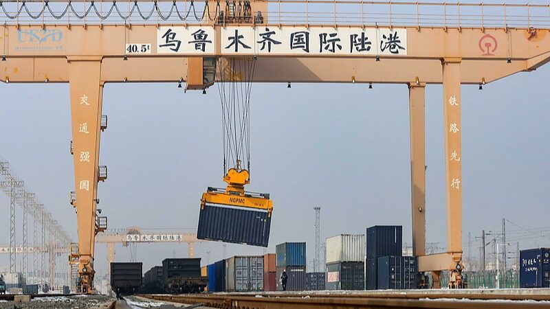 El_comercio_exterior_de_Xinjiang_se_dispara_un_31__en_medio_del_resurgimiento_de_la_Ruta_de_la_Seda__