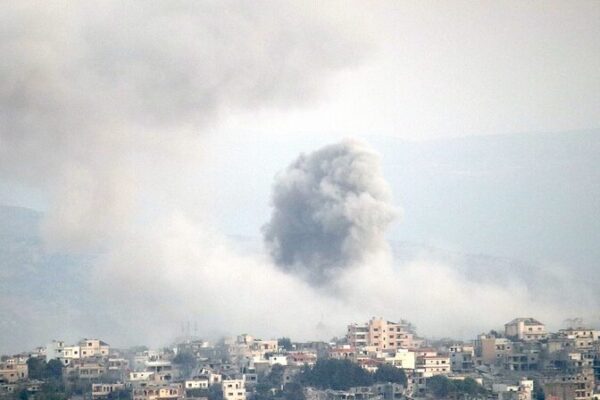 El conflicto en Medio Oriente se intensifica: Israel intercepta proyectiles, las negociaciones de alto el fuego se estancan El_conflicto_en_Medio_Oriente_se_intensifica__Israel_intercepta_proyectiles__las_negociaciones_de_alto_el_fuego_se_estancan video poster
