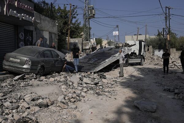 El conflicto se intensifica en Gaza: ¿Qué está pasando? 🌍🔥 El_conflicto_se_intensifica_en_Gaza___Que__esta__pasando____ video poster