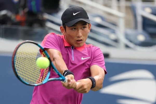 El debut de Shang Juncheng en el Abierto de EE.UU.: El ascenso de la nueva estrella del tenis de China 🎾 El_debut_de_Shang_Juncheng_en_el_Abierto_de_EE_UU___El_ascenso_de_la_nueva_estrella_del_tenis_de_China__