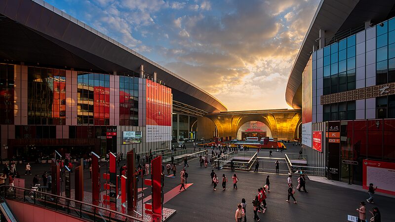 El_distrito_CBD_de_Hongqiao_en_Shangha_i__de_un_centro_de_transporte_a_un_punto_global_de_comercio__