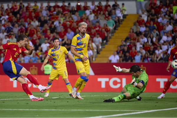 El épico hat trick de Mikel Oyarzabal lleva a España a una victoria 5-0 sobre Andorra ⚽🔥 El_e_pico_hat_trick_de_Mikel_Oyarzabal_lleva_a_Espan_a_a_una_victoria_5_0_sobre_Andorra___