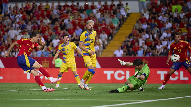 El_e_pico_hat_trick_de_Mikel_Oyarzabal_lleva_a_Espan_a_a_una_victoria_5_0_sobre_Andorra___