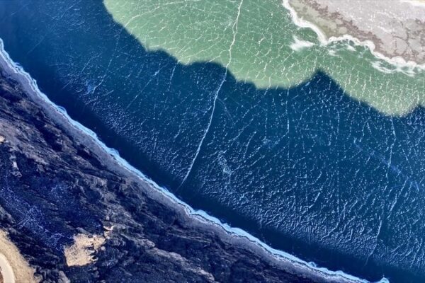 El embalse de Wanjiazhai en el río Amarillo entra en etapa de congelación ❄️ El_embalse_de_Wanjiazhai_en_el_ri_o_Amarillo_entra_en_etapa_de_congelacio_n___ video poster