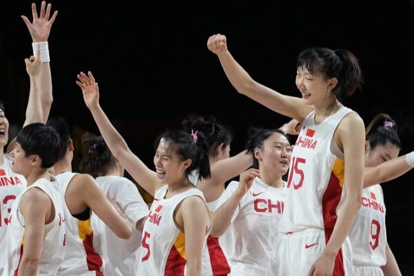 🏀 ¡El equipo femenino de China listo para enfrentarse a España, Serbia y Puerto Rico en ParĂs ’24! ___El_equipo_femenino_de_China_listo_para_enfrentarse_a_Espan_a__Serbia_y_Puerto_Rico_en_Pari_s__24_
