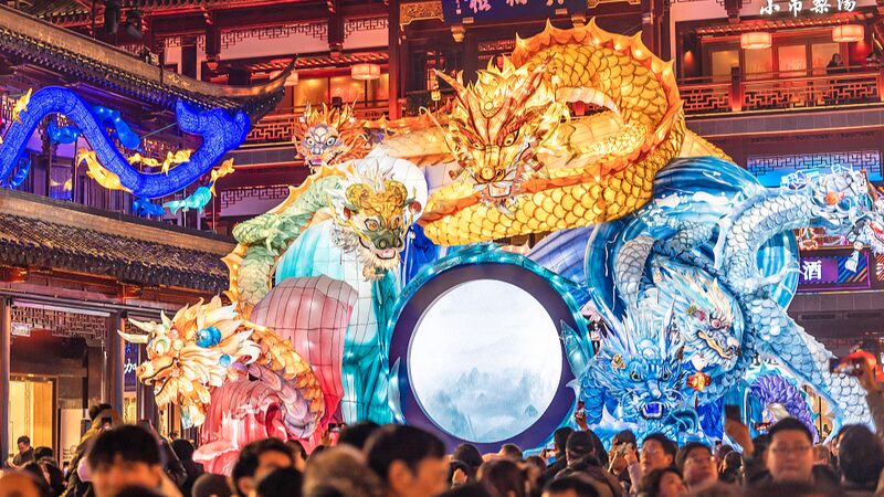 El_espi_ritu_festivo_de_China_impulsa_una_ola_de_compras_antes_del_Festival_de_Faroles___