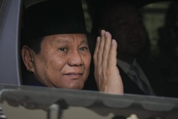 El exgeneral Prabowo juramentado como el nuevo presidente de Indonesia 🇮🇩 El_exgeneral_Prabowo_juramentado_como_el_nuevo_presidente_de_Indonesia___