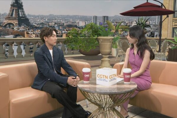 ¡El fenómeno del snowboard Su Yiming se une a Talk Sports de CGTN! _El_feno_meno_del_snowboard_Su_Yiming_se_une_a_Talk_Sports_de_CGTN_ video poster