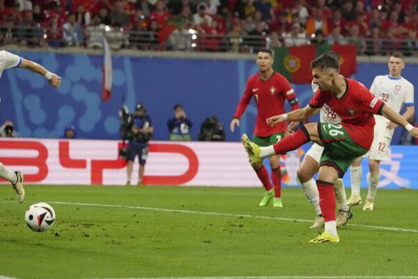 ¡El gol tardío de Francisco Conceicao da a Portugal un inicio ganador en la Eurocopa 2024! _El_gol_tardi_o_de_Francisco_Conceicao_da_a_Portugal_un_inicio_ganador_en_la_Eurocopa_2024_