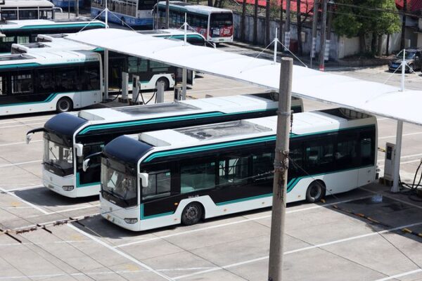 El_gran_cambio_de_Shangha_i__todo_el_transporte_pu_blico_sera__ecolo_gico_para_2027____