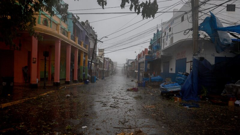 El_huraca_n_Beryl_ruge_pasando_por_Jamaica__dejando_destruccio_n_a_su_paso