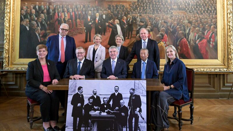 El_jefe_del_COI__Bach__regresa_a_las_rai_ces_oli_mpicas_en_la_Sorbona__