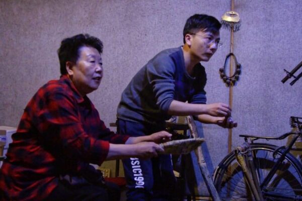 El mágico arte del sonido: Conoce a la artista de foley china Wei Junhua El_ma_gico_arte_del_sonido__Conoce_a_la_artista_de_foley_china_Wei_Junhua video poster