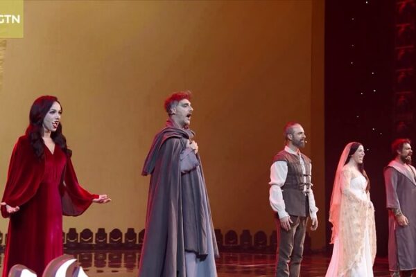 El musical de la “Divina Comedia” de Dante se prepara para su gira en China 🎭✨ El_musical_de_la__Divina_Comedia__de_Dante_se_prepara_para_su_gira_en_China___ video poster