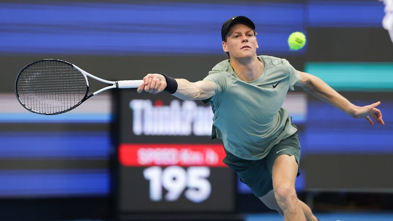 El_nu_mero_1_del_mundo__Jannik_Sinner__realiza_un_e_pico_regreso_en_el_China_Open___