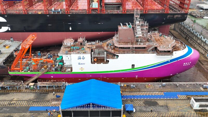 El_nuevo_explorador_de_alta_tecnologi_a_de_aguas_profundas_de_China_atraca_en_Guangzhou___