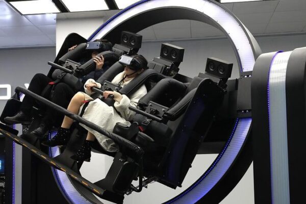El parque temático de realidad virtual de Nanchang ofrece a los visitantes un festín visual El_parque_tema_tico_de_realidad_virtual_de_Nanchang_ofrece_a_los_visitantes_un_festi_n_visual