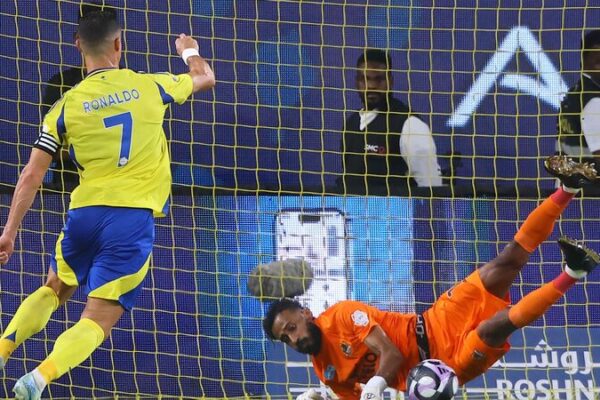 El_penal_de_Cristiano_Ronaldo_impulsa_a_Al_Nassr_a_la_victoria_sobre_Al_Wehda