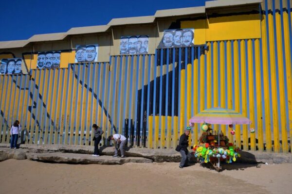 El plan de México: Enfrentando los cambios en la frontera con Trump El_plan_de_Me_xico__Enfrentando_los_cambios_en_la_frontera_con_Trump video poster