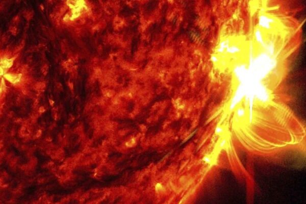 El poder oculto del sol revelado: un campo magnético más cercano podría ayudar a predecir tormentas solares ☀️ El_poder_oculto_del_sol_revelado__un_campo_magne_tico_ma_s_cercano_podri_a_ayudar_a_predecir_tormentas_solares___