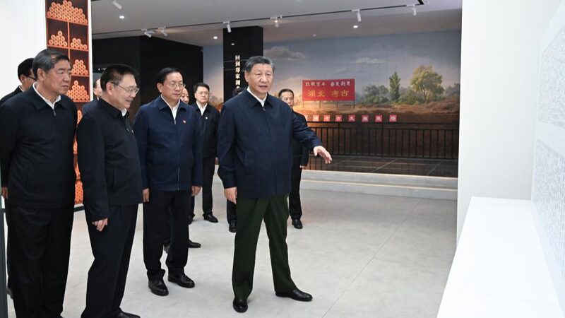 El_presidente_Xi_alienta_a_Hubei_a_brillar_en_el_camino_de_la_modernizacio_n_de_China
