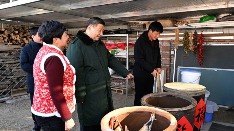 El_presidente_Xi_desafi_a_el_fri_o_para_apoyar_a_las_vi_ctimas_de_las_inundaciones_en_el_noreste_de_China___ video poster